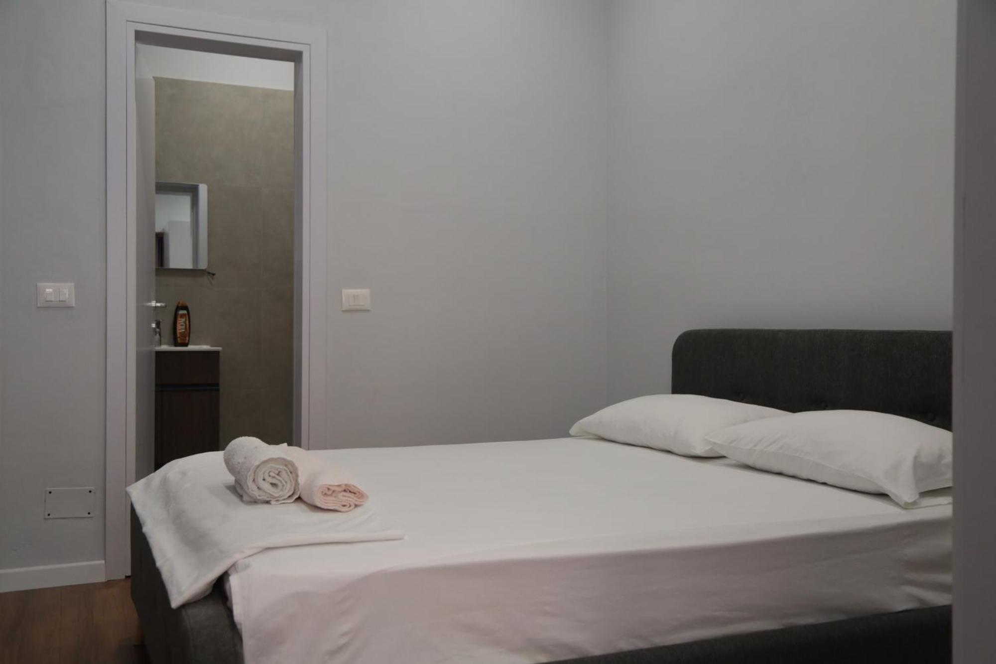 Be Solei Studio Apartments Sol 1 Тирана Екстериор снимка